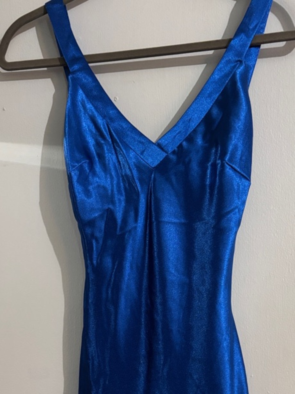 Lulu's Shiny Royal Blue Satin V‑Neck Maxi Dress